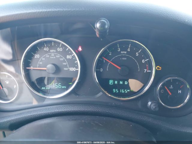 1C4BJWDG2HL714822 Jeep Wrangler Unlimited Sport 4x4