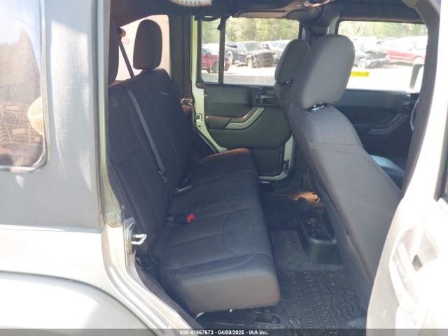 1C4BJWDG2HL714822 Jeep Wrangler Unlimited Sport 4x4