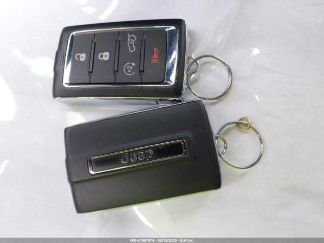 2023 JEEP GRAND CHEROKEE 1C4RJHBG0P8846783 Photo 10