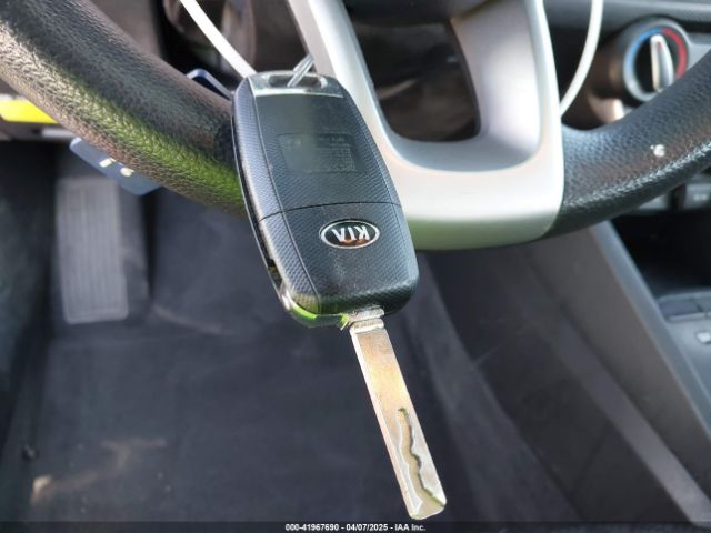 3KPA24AD2LE258927 KIA RIO S