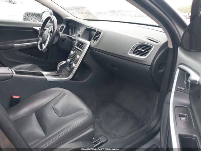 2016 VOLVO S60 YV126MFJ2G2406126 Photo 4