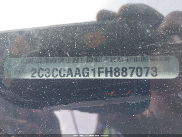2C3CCAAG1FH887073 Chrysler 300 Limited