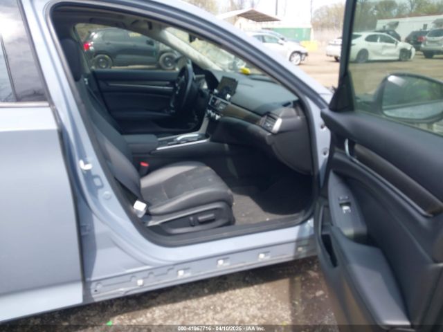 1HGCV2F97MA031909 Honda Accord Touring
