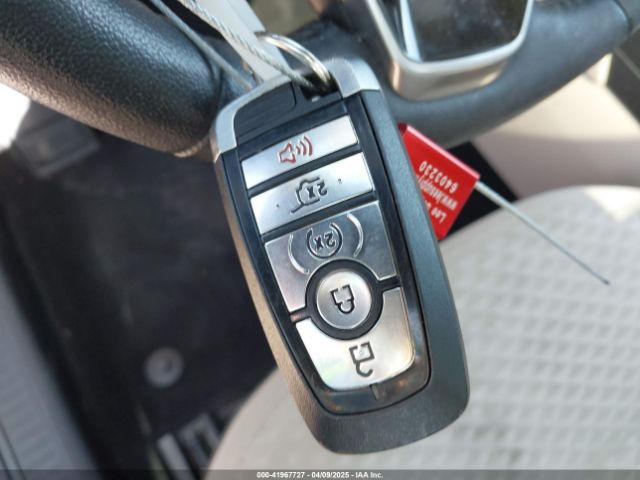1FMCU9BZXMUA08196 Ford Escape Se Hybrid