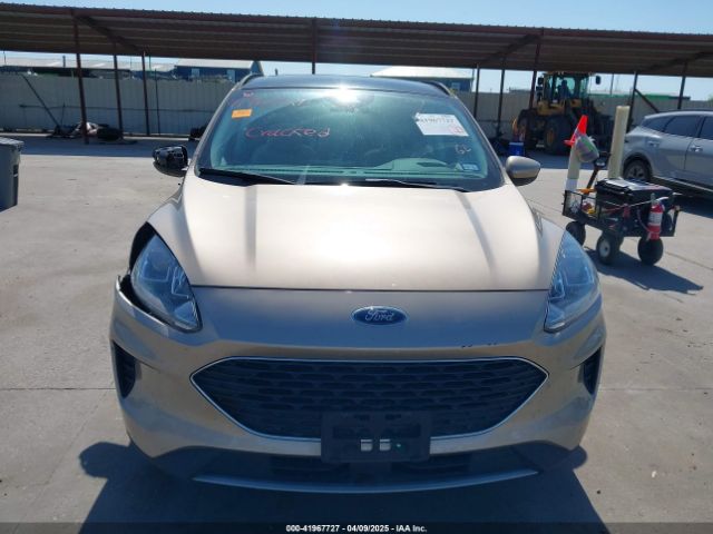 1FMCU9BZXMUA08196 Ford Escape Se Hybrid