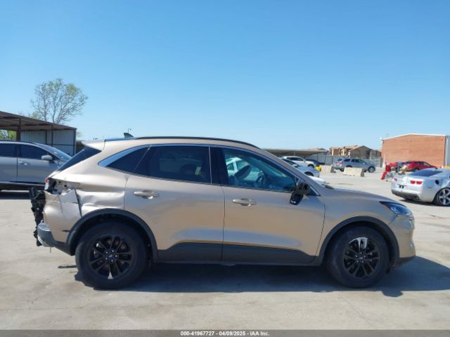 1FMCU9BZXMUA08196 Ford Escape Se Hybrid