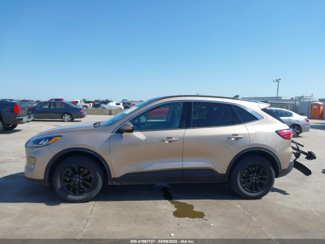 1FMCU9BZXMUA08196 Ford Escape Se Hybrid