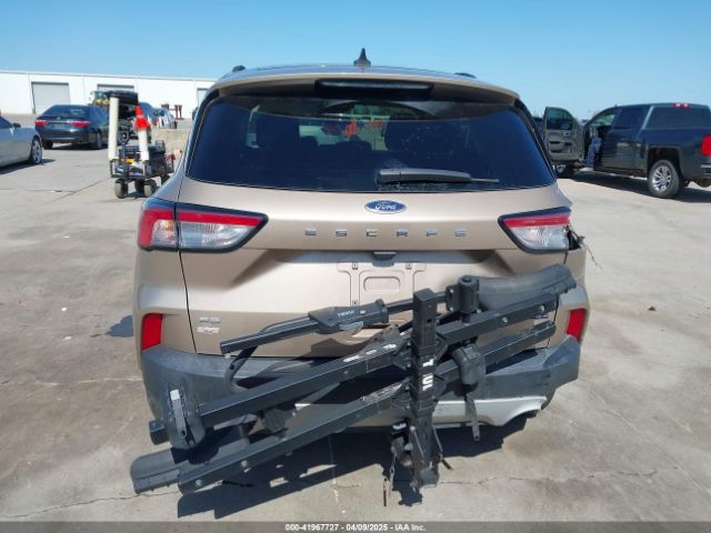 1FMCU9BZXMUA08196 Ford Escape Se Hybrid