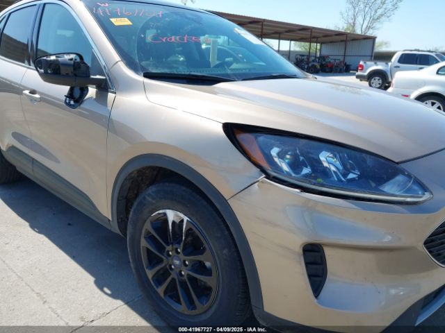 1FMCU9BZXMUA08196 Ford Escape Se Hybrid