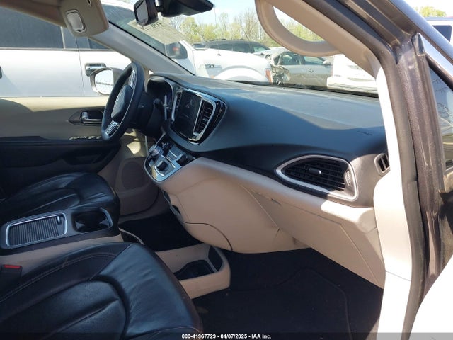 2C4RC1BG4NR177923 Chrysler Pacifica Touring L