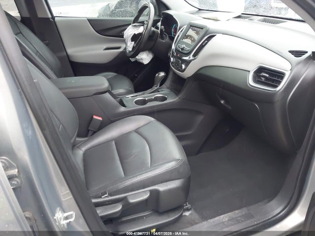3GNAXKEV1KS541674 Chevrolet EQUINOX LT