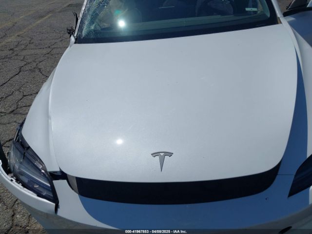5YJ3E1EA1SF876795 Tesla 2025