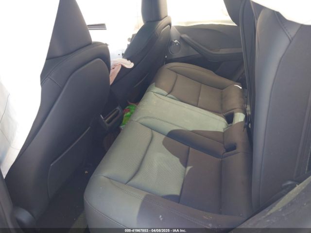 5YJ3E1EA1SF876795 Tesla 2025
