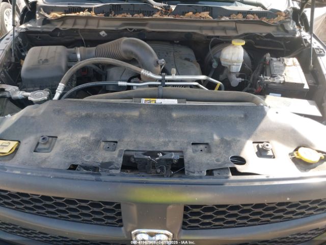 1C6RR7KT0JS276527 RAM 1500 Tradesman  4x4 5'7 Box