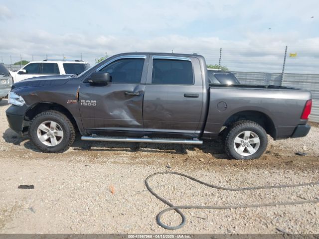 1C6RR7KT0JS276527 RAM 1500 Tradesman  4x4 5'7 Box