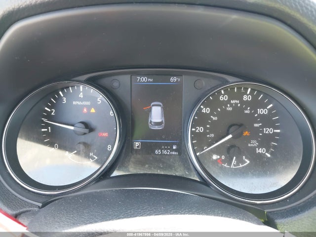 5N1AT2MT5JC740683 Nissan ROGUE SV