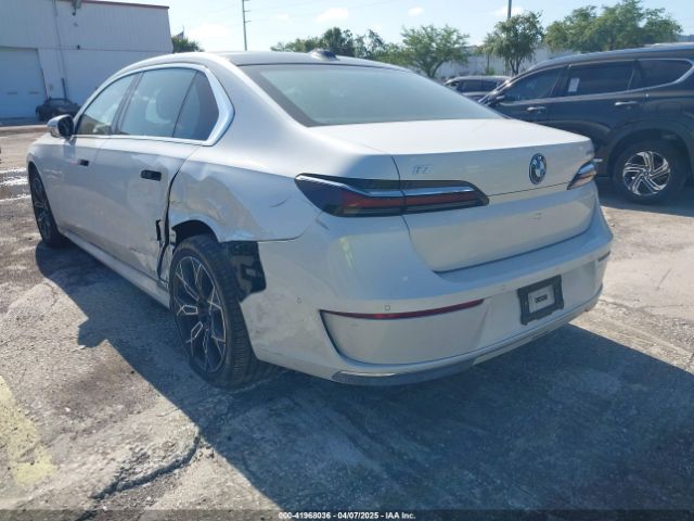 2024 BMW I7 WBY43EJ04RCR84042 Photo 2