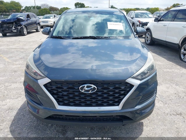 KM8J23A4XKU881881 Hyundai TUCSON SE