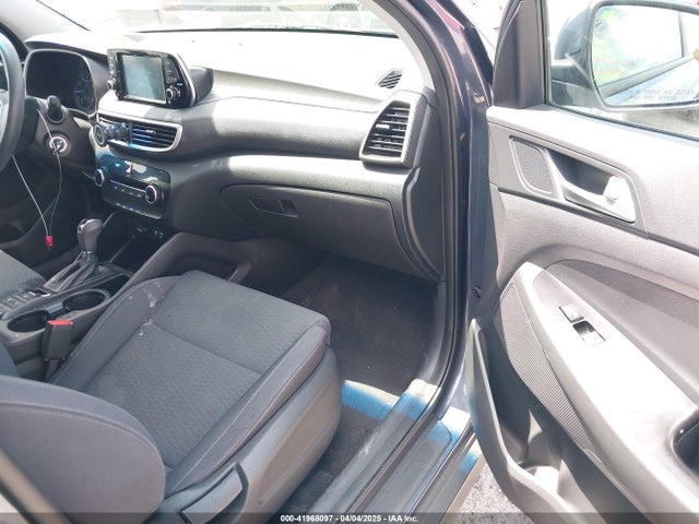 KM8J23A4XKU881881 Hyundai TUCSON SE