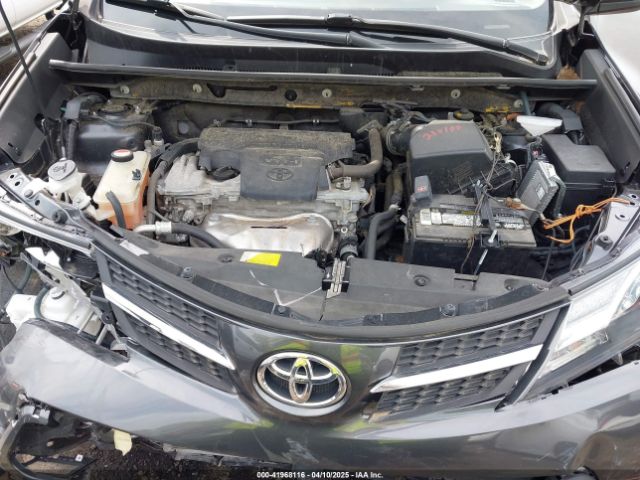 JTMRFREV6FD138738 Toyota Rav4 Xle