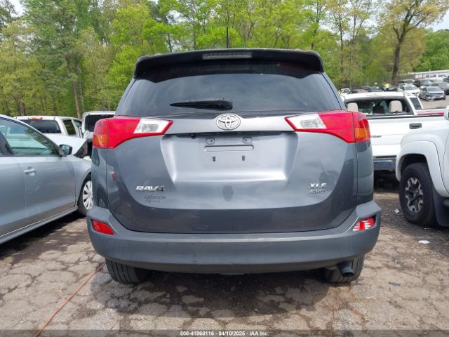 JTMRFREV6FD138738 Toyota Rav4 Xle