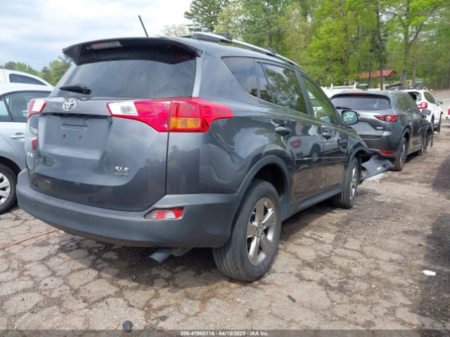 JTMRFREV6FD138738 Toyota Rav4 Xle