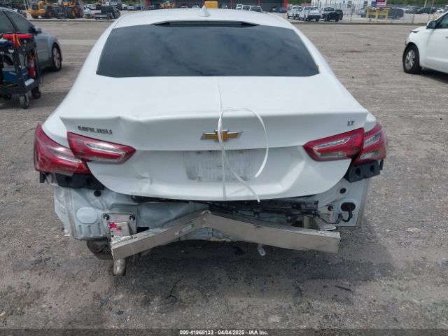 1G1ZD5ST1NF124095 Chevrolet Malibu Fwd Lt