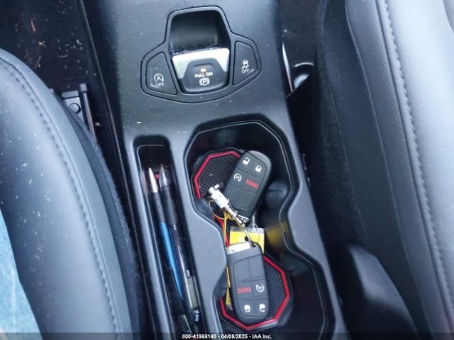 ZACNJDC13PPP74002 Jeep Renegade Trailhawk 4x4