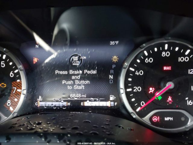 ZACNJDC13PPP74002 Jeep Renegade Trailhawk 4x4
