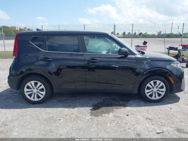 KNDJ23AU1N7814772 KIA SOUL LX