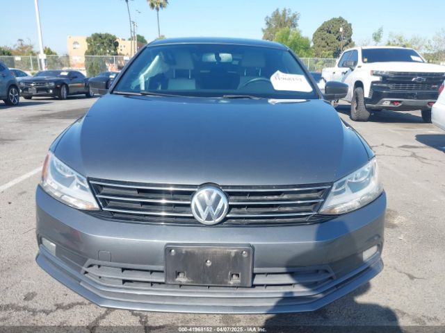 3VWD17AJ5GM231530 Volkswagen Jetta 1.8t Sport