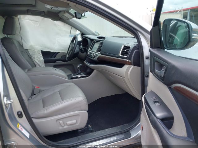 2016 TOYOTA HIGHLANDER 5TDYKRFH6GS122657 Photo 4