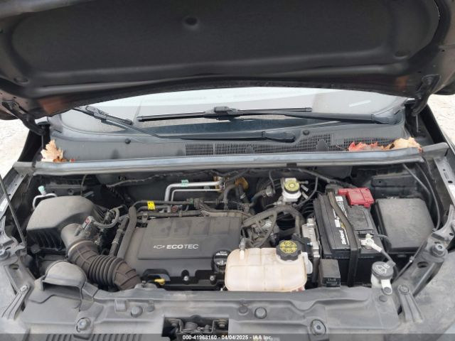 KL7CJKSB6LB033191 Chevrolet Trax Fwd Ls