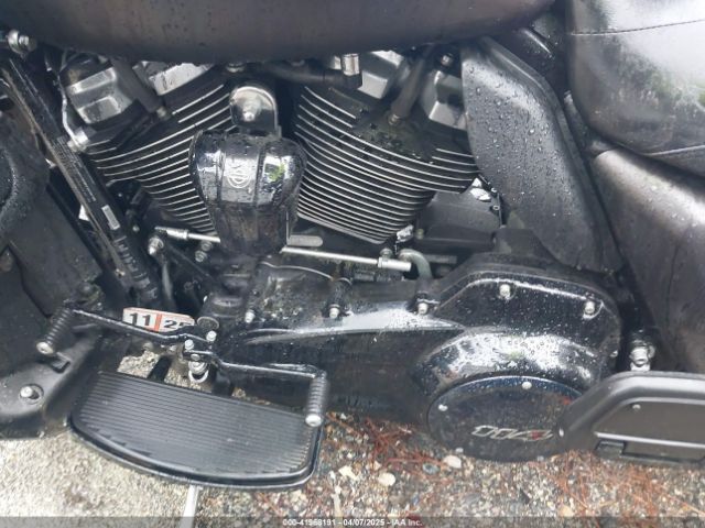 2021 HARLEY-DAVIDSON FLTRK 1HD1KZF15MB667593 Photo 8