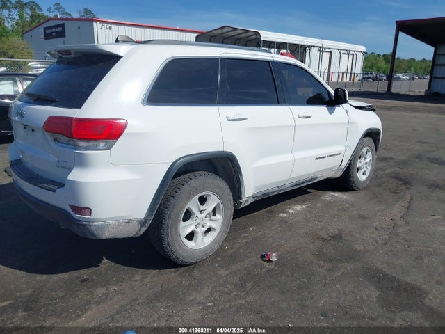 1C4RJEAG9HC731159 Jeep Grand Cherokee Laredo 4x2