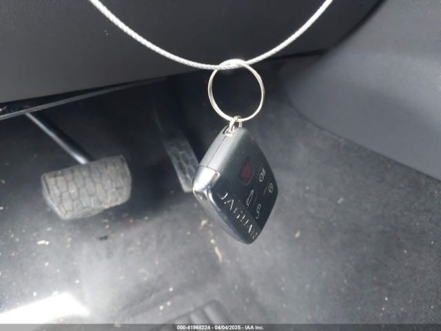 2018 JAGUAR F-PACE SADCJ2FN8JA256556 Photo 10