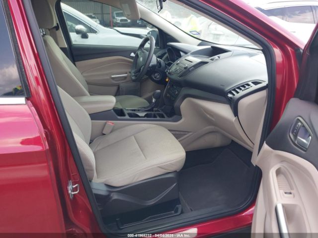 1FMCU0GD8HUE72005 Ford ESCAPE SE