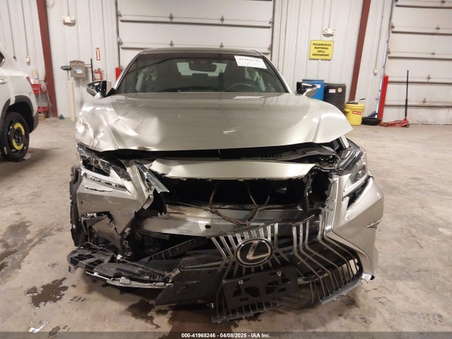 58AD11D11MU007968 Lexus ES 250