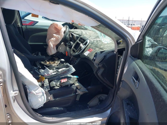 1G1JD5SH5H4147761 Chevrolet Sonic Lt Auto
