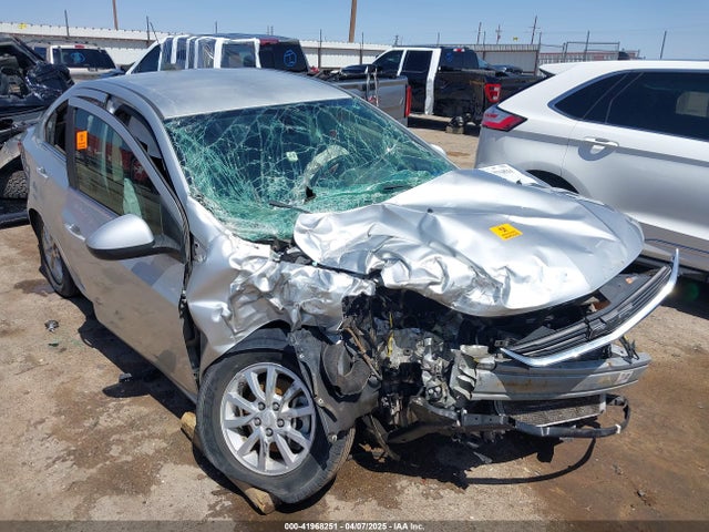 1G1JD5SH5H4147761 Chevrolet Sonic Lt Auto