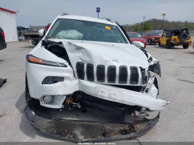 1C4PJLCB6FW706695 Jeep Cherokee Latitude