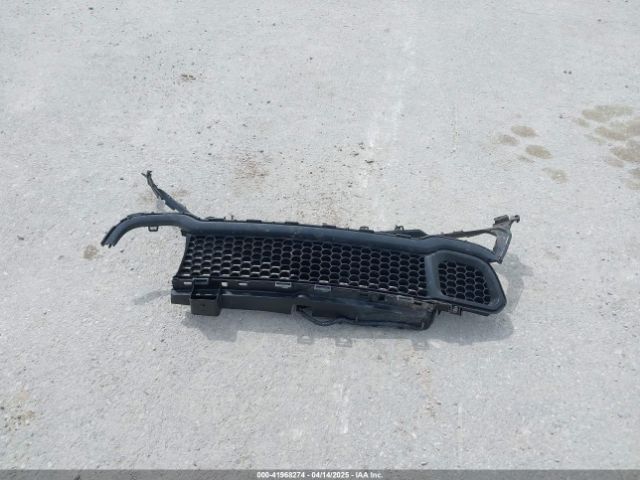 1C4PJLCB6FW706695 Jeep Cherokee Latitude