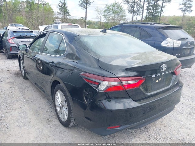 4T1C11AK1MU573886 Toyota CAMRY LE