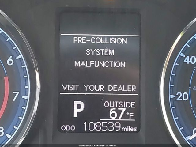 5YFBURHE5HP607076 Toyota COROLLA LE