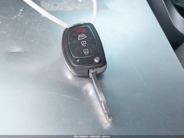 5XYZTDLB0FG280038 Hyundai Santa Fe Sport 2.4l
