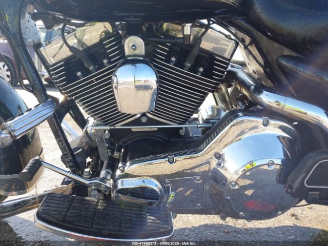 2005 HARLEY-DAVIDSON FLHRCI 1HD1FRW1X5Y617498 Photo 8