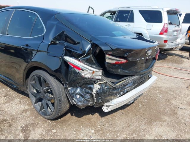 4T1B11HK0JU608379 Toyota CAMRY SE