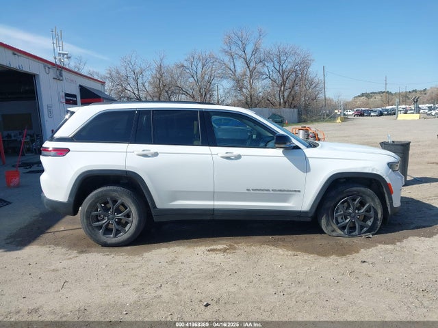 1C4RJHBG8N8603865 Jeep Grand Cherokee