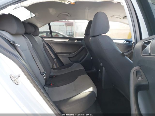 3VW2B7AJ5HM407515 Volkswagen Jetta 1.4t S