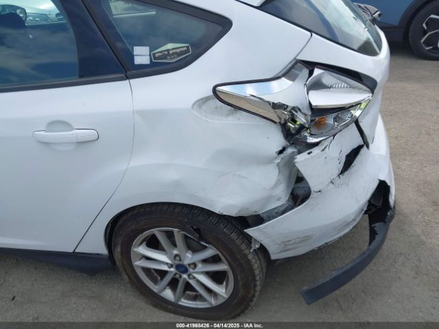 1FADP3K22FL315960 Ford FOCUS SE